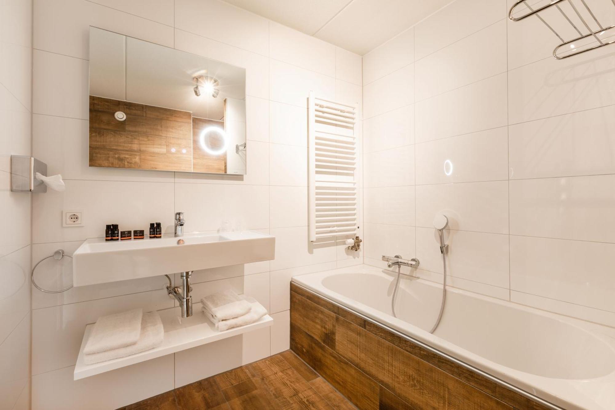 Landhuis Hotel De Herikerberg マルケロー エクステリア 写真